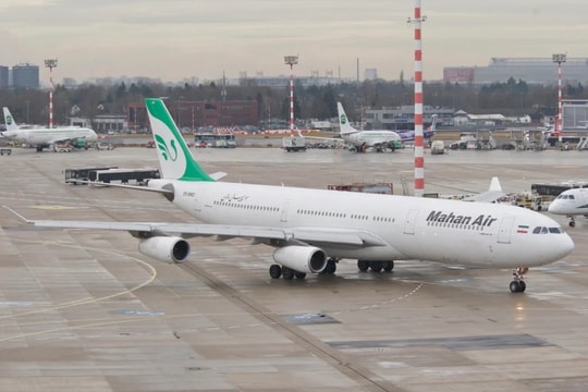 Hành khách nghi trộm đồ, bị đánh túi bụi trên máy bay