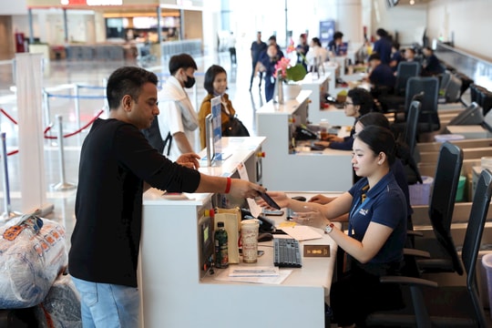 Hãng bay tăng chuyến, giá vé máy bay dịp Lễ Quốc khánh hạ nhiệt