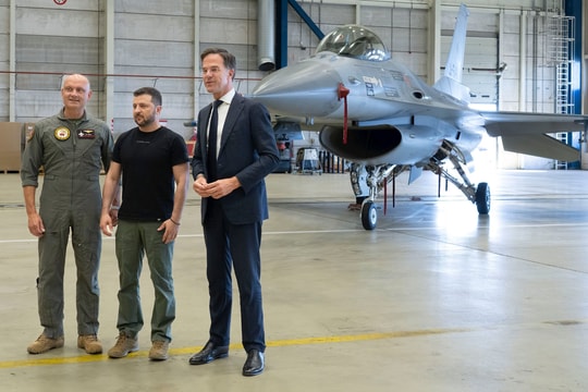 Ukraine đặt cược vào F-16 trước sức ép từ Nga