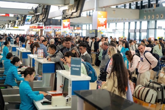 Khoảng 1,8 triệu lượt khách đi và đến các sân bay dịp 2/9