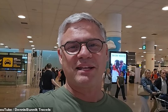 'Tín đồ hàng không' chia sẻ bí kíp bay hơn 700 chuyến