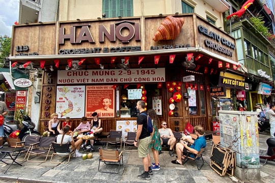 Nhiều dịch vụ ở Hà Nội bị 'đội giá' sát Lễ Quốc khánh 2/9