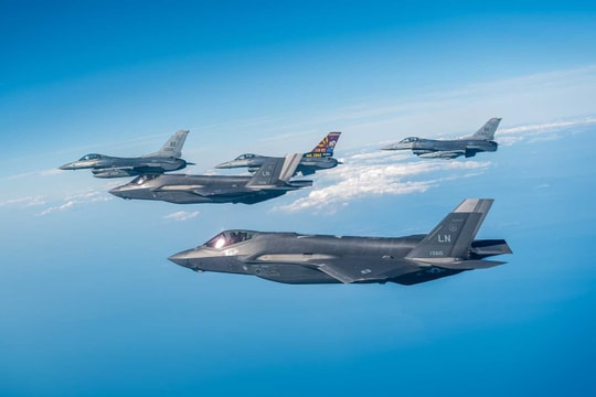 Bao nhiêu tiêm kích F-35 được sản xuất mỗi năm?