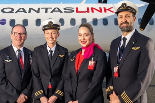 Tranh cãi xung quanh lệnh cấm râu phi công tại Qantas