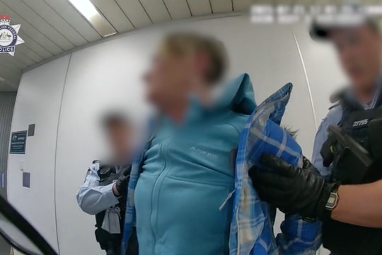 Hành khách say xỉn bị bắt giữ vì nhảy múa trên máy bay