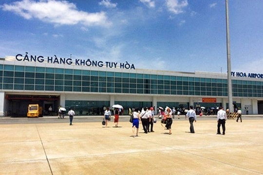 Tiếp tục tạm dừng khai thác sân bay Tuy Hòa đến 21/11