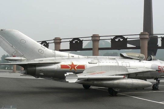 Trung Quốc biến tiêm kích thời Liên Xô thành UAV tấn công chiến thuật