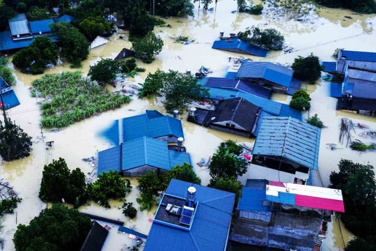 Doanh nghiệp du lịch xoay xở để thích ứng giữa thiên tai liên tiếp