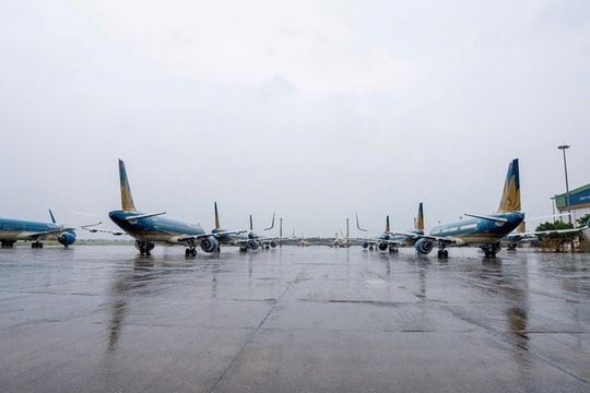 Cục Hàng không yêu cầu đảm bảo an toàn tuyệt đối trước bão số 11