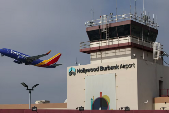 Khủng hoảng ngân sách khiến hàng loạt chuyến bay bị hoãn, lộ 'lỗ hổng' trong hàng không Mỹ