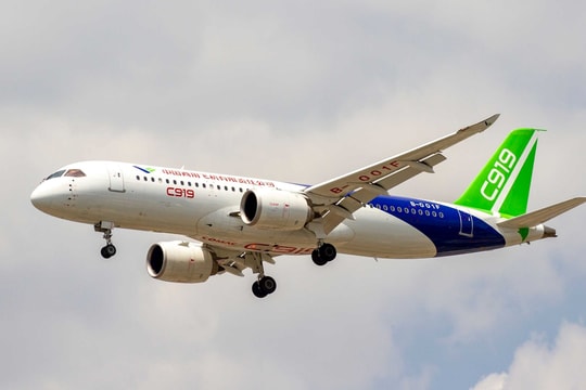 C919 chậm đơn, các hãng bay lớn Trung Quốc tìm về Boeing và Airbus