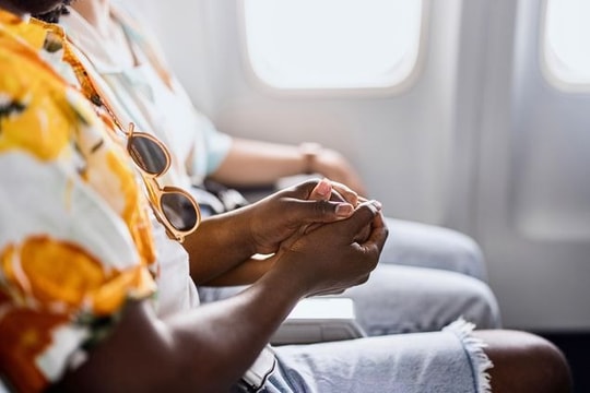 Gặp tình yêu đích thực trên chuyến bay tệ nhất cuộc đời