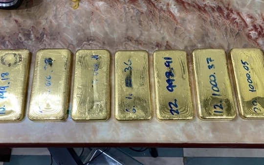 Báo động nạn buôn bán vàng qua đường hàng không về Việt Nam