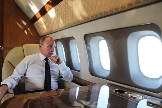 Ông Putin vượt 'bức tường không phận' tới Hungary gặp ông Trump như thế nào?