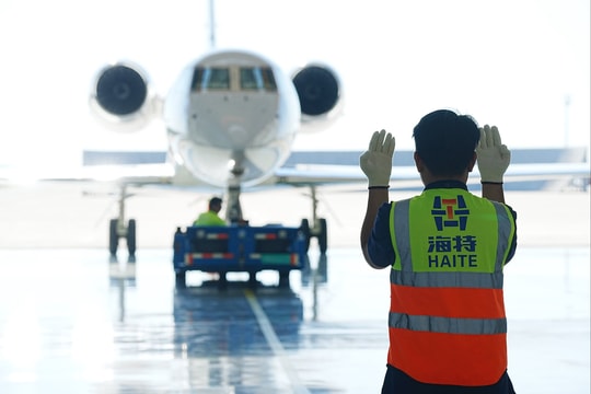 Cấp chứng nhận bảo trì chuyên sâu cho ba dòng máy bay thương gia tại Việt Nam