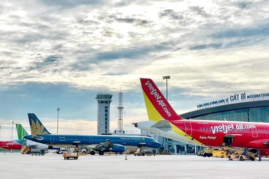 Thời tiết sân bay hôm nay 25/10: Các cảng miền Bắc nắng ráo