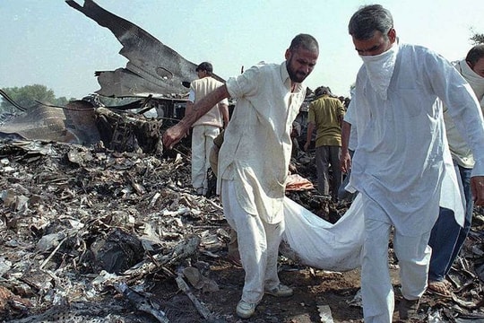 Thảm kịch Charkhi Dadri 1996: Khi bầu trời hóa địa ngục