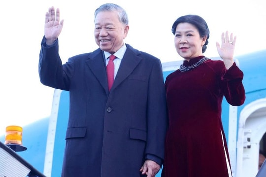 Chuyên cơ chở Tổng Bí thư Tô Lâm chính thức hạ cánh tại Vương quốc Anh