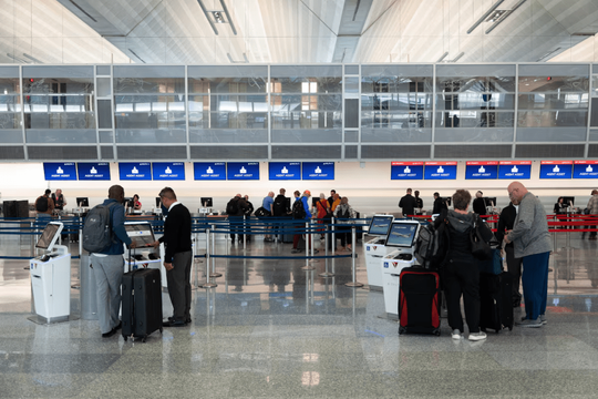 Hơn 3,2 triệu hành khách bị gián đoạn bay do bế tắc ngân sách tại Mỹ