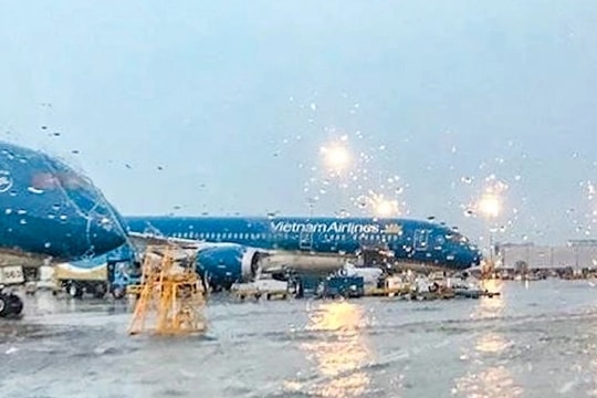 Thời tiết sân bay ngày 7/11: Do hoàn lưu bão, nhiều sân bay miền Trung - Tây Nguyên điều chỉnh khai thác