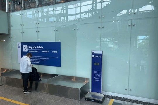 Chiếc cân nhỏ ở sân bay Đà Nẵng: Dấu ấn của sự tinh tế