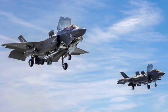 Anh triển khai số lượng tiêm kích F-35B kỷ lục trên tàu sân bay