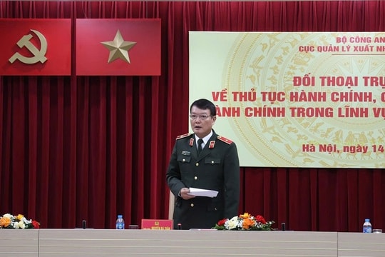 Không còn cảnh người dân xếp hàng làm hộ chiếu