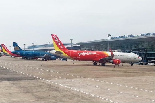 Giá vé máy bay ngày 15/11: Vé Hà Nội, TP.HCM đi Đà Nẵng giảm