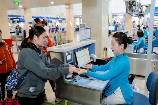 Giá vé máy bay ngày 17/11: Nhiều chặng bay dưới 1 triệu đồng