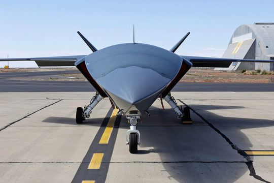 MQ-28 Ghost Bat: Bầy đàn ‘bóng ma’ sát thủ mang AIM-120 AMRAAM