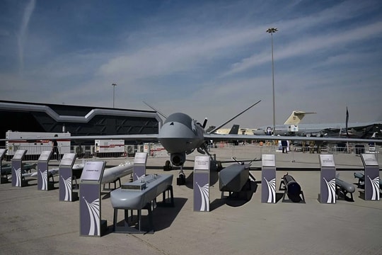 Trung Quốc ra mắt UAV tự hành đầu tiên có khả năng chống ngầm