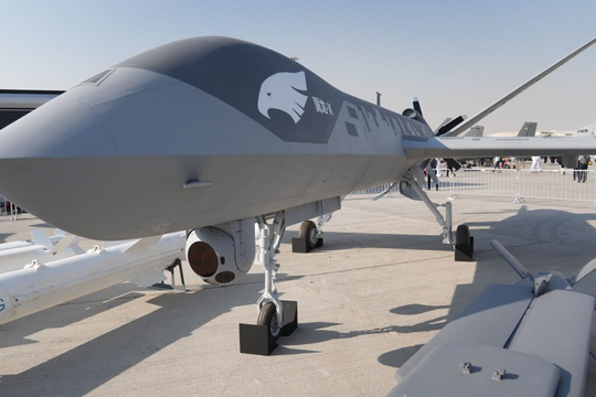 UAV tự hành săn ngầm cỡ lớn: ‘Bộ não’ AI, tự động khai hoả