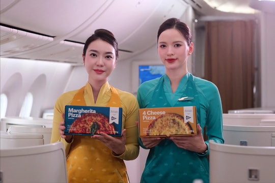 Vietnam Airlines bán pizza, nỗ lực tăng doanh thu phụ trợ