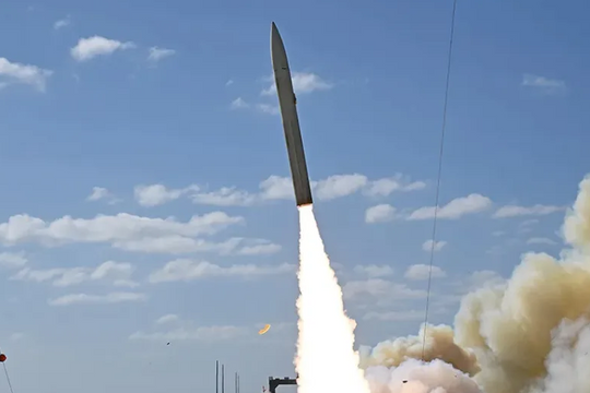 Tên lửa Dark Eagle: Tốc độ Mach 5+, ‘cú đấm động năng’ xuyên lục địa