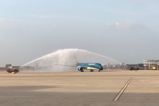 3 hãng cùng thực hiện chuyến bay đầu tiên tới Long Thành ngày 19/12