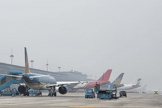 Thời tiết sân bay ngày 25/12: Nhiều nơi có mưa