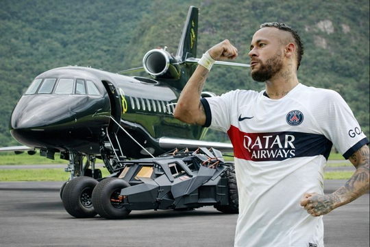 Cận cảnh máy bay riêng gần 1.300 tỷ đồng của Neymar