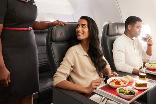 Dự báo xu hướng: Tác động từ chính sách phục vụ miễn phí của Air Canada