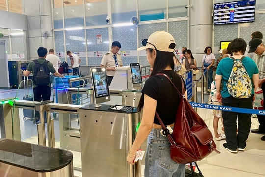 Các doanh nghiệp của Chủ tịch và TĐG ga quốc tế Cam ranh