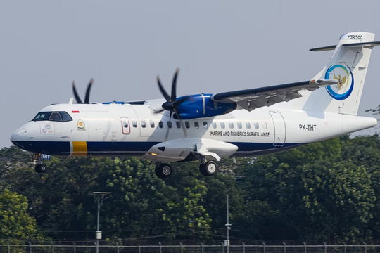 Indonesia: Máy bay nghi đâm vào núi, 11 người mất tích