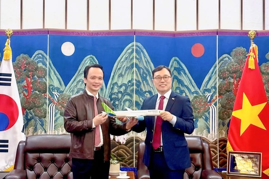 Ông Trịnh Văn Quyết tái xuất, Bamboo Airways sẽ hồi sinh?