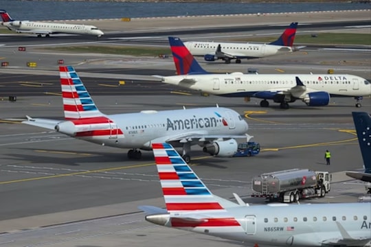 Bốn hãng hàng không Mỹ dự kiến tăng giá vé bù đắp 11 tỷ USD chi phí nhiên liệu tăng thêm năm nay