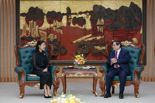 Thủ tướng đề nghị Thái Lan đảm bảo cung ứng nhiên liệu hàng không