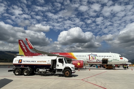 Ngày 14/3: Giá nhiên liệu bay quay đầu giảm dù giá dầu thô duy trì quanh mốc 100 USD/thùng