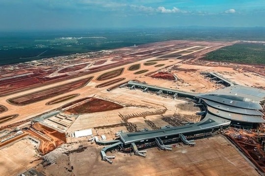 Thủ tướng chỉ đạo các giải pháp đẩy nhanh tiến độ các dự án giao thông trọng điểm, hỗ trợ ACV hoạt động bình thường