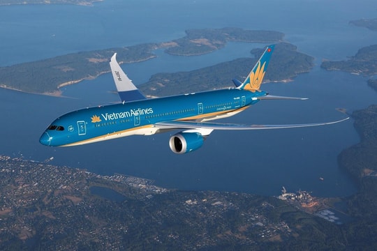 Vietnam Airlines tăng trưởng hai con số, vượt kế hoạch năm 2025