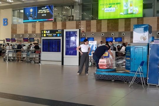 Cổ phiếu của 2 'ông lớn' hàng không Việt Nam diễn biến trái chiều