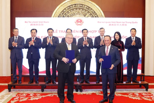 Vietnam Airlines tăng tốc khai thác "thị trường tỷ dân" của Trung Quốc