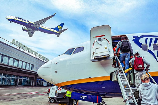 Một chuyến bay buộc phải bỏ lại toàn bộ khách đã chờ sẵn:Chuyện gì đã xảy ra?