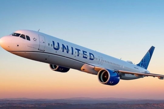 2 chuyến bay của United Airlines liên tiếp sơ tán khẩn vì đe dọa đánh bom